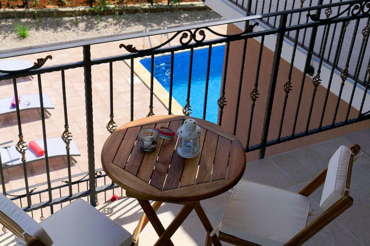 Villa Nerium マリンスカ エクステリア 写真